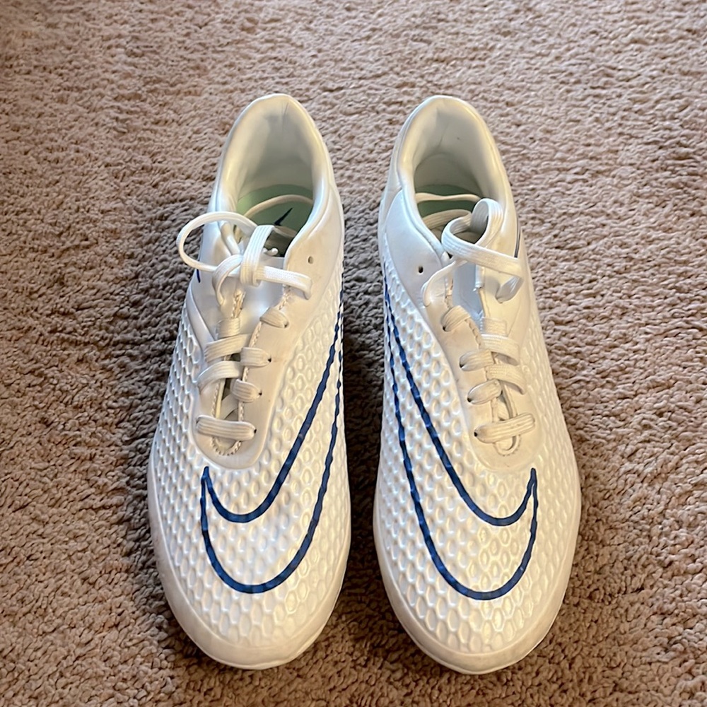 Only worn a couple of times!